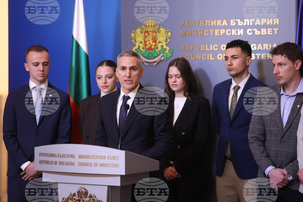 Министерски съвет - Андрей Гюров - студенти - брифинг