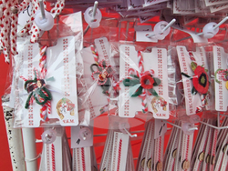 Троян - базар за мартеници