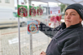 Троян - базар за мартеници