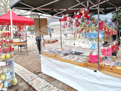 Троян - базар за мартеници