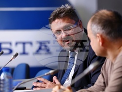 Национален пресклуб на БТА-София - Българска телеграфна агенция - сдружение „Български национален комитет по осветление“ - договор за партньорство