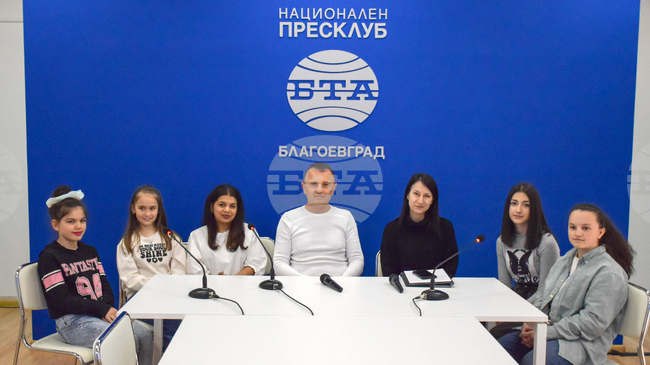Национален пресклуб на БТА Благоевград - Публичните изяви и децата - среща