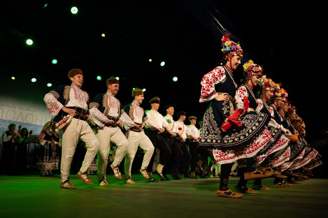 Юбилейната година на ДФА „Филип Кутев“ набира скорост – разпродаден старт на турнето, подготвя се изложба „Кръговрат“ и нов официален сайт