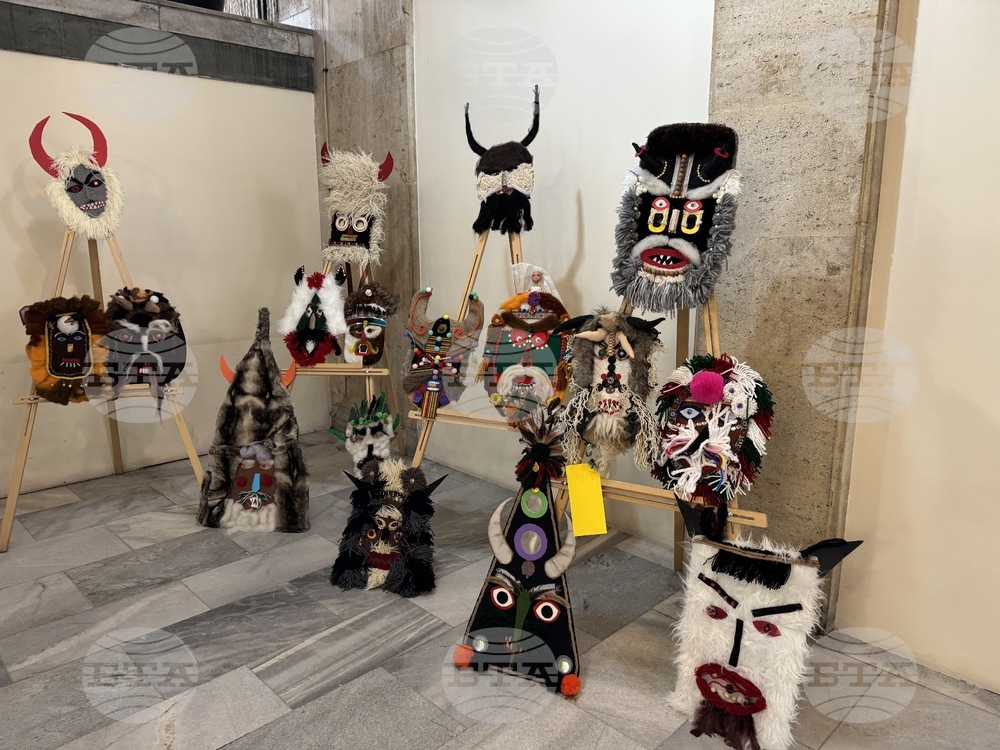 Казанлък - Втори национален конкурс за изработка на кукерски маски „Сирни Заговезни“