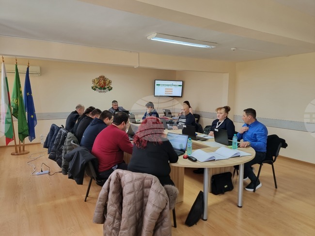 Общинският съвет в Крушари разгледа и прие отчета за дейността на Местната комисия за обществен ред и сигурност за 2025 година
