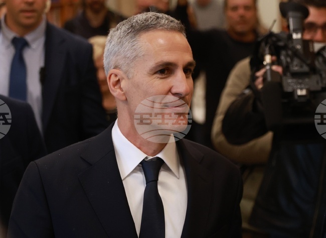 За да гарантираме честен изборен процес, трябва да работим в много добра координация, каза служебният премиер Андрей Гюров след срещата с ЦИК