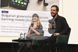 „Отвъд екраните: Как да съхраним детството в дигиталния свят" - дискусия