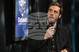 „Отвъд екраните: Как да съхраним детството в дигиталния свят" - дискусия