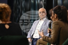 „Отвъд екраните: Как да съхраним детството в дигиталния свят" - дискусия