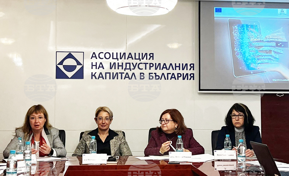 АИКБ представи пилотни модели за създаване на индивидуални сметки за обучение и микроудостоверения