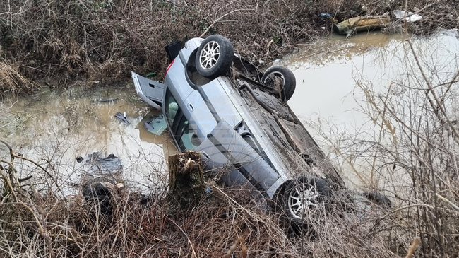 За последното денонощие в страната са станали 11 пътни произшествия, има двама загинали