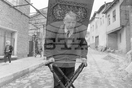 Майсторът на латерни от Асеновград Георги Евстатиев