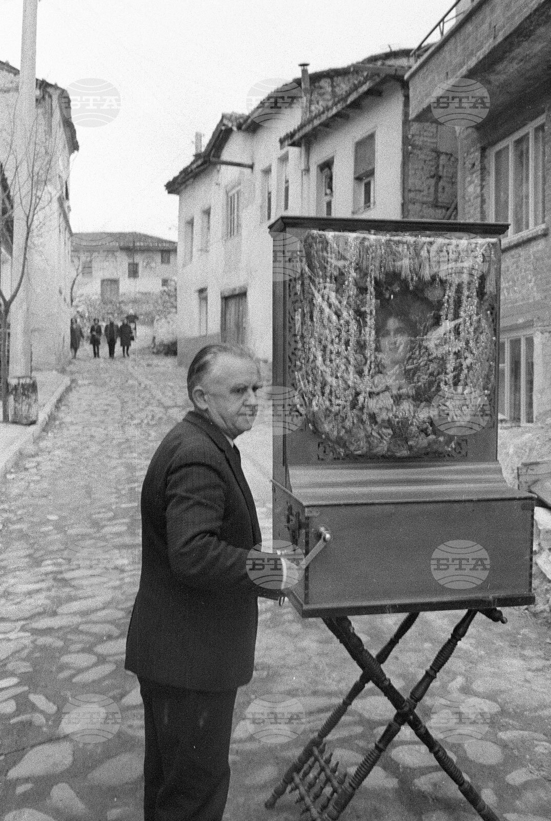 Майсторът на латерни от Асеновград Георги Евстатиев