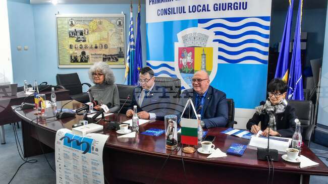 Международният фестивал „Мартенски музикални дни“ беше представен в Гюргево пред румънски медии