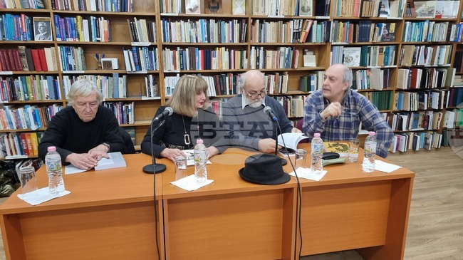 Новият брой на алманаха „Света гора“ представя 30-годишна литературна традиция, каза за БТА редакторът на изданието проф. Сава Василев