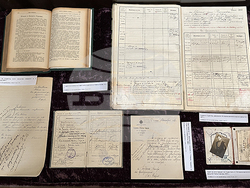 С изложбата „Първите жени в Софийския университет“ се отбелязват 125 години от постъпването на първите студентки в СУ. Снимка: Софийски университет   