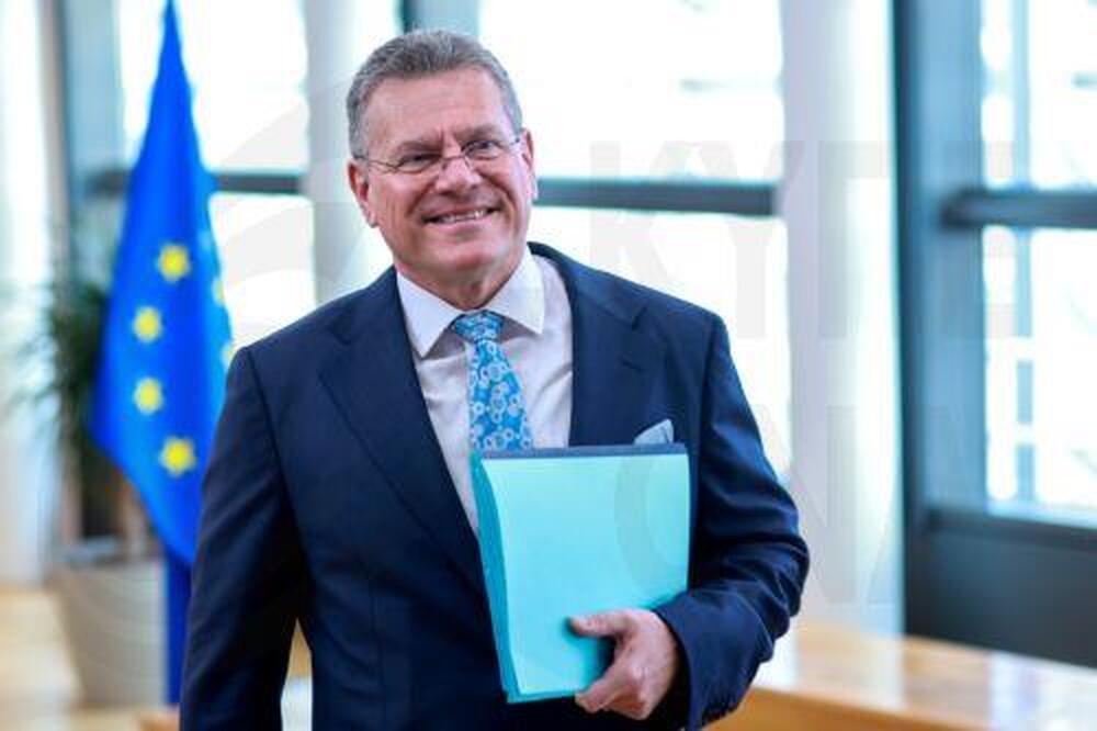 КНА: Еврокомисарят Марош Шефчович призовава за дълбока реформа на СТО по време на срещата на министрите от ЕС в Никозия