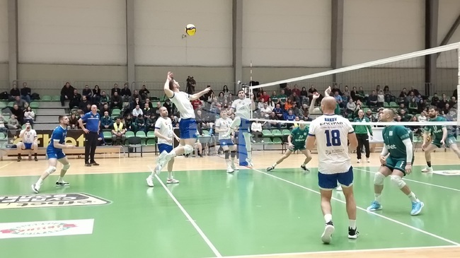 Волейболният диагонал на Левски Ерик Георгиев ще продължи кариерата си в Пирин (Разлог)