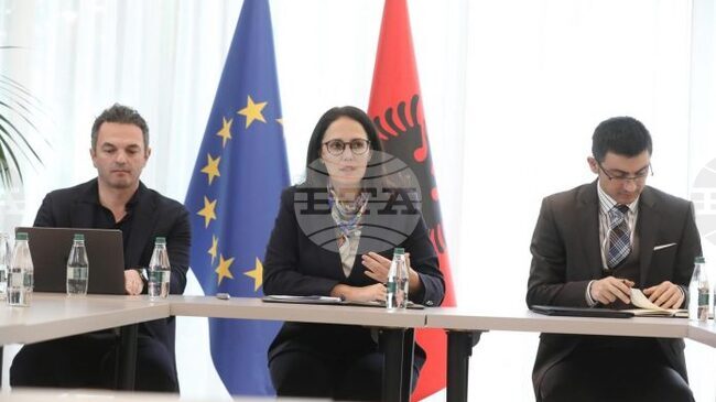 АТА: Увеличаването на електронните плащания е приоритет за подобряване на отчетността на икономиката, каза албанският икономически министър