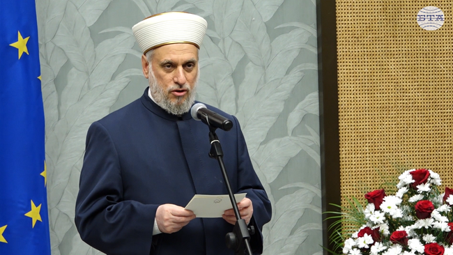 Ролята на религията е да насърчава хората да отстояват правата си, но да зачитат и правата на другите, каза главният мюфтия д-р Мустафа Хаджи 