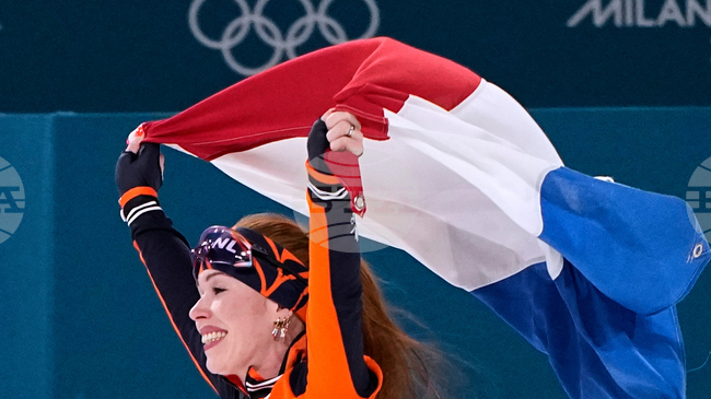 Антоанет Райпма-де Йонг продължи нидерландската доминация в бързото пързаляне с кънки на 1500 метра жени, след като спечели титлата в Милано-Кортина 2026