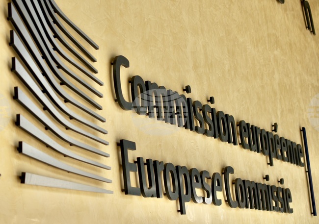 Европейската комисия предлага да бъдат назначени нови 2500 чиновници в институциите на ЕС