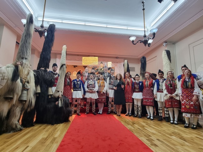 В Перник наградиха призьорите от 32-рото издание на „Сурва“