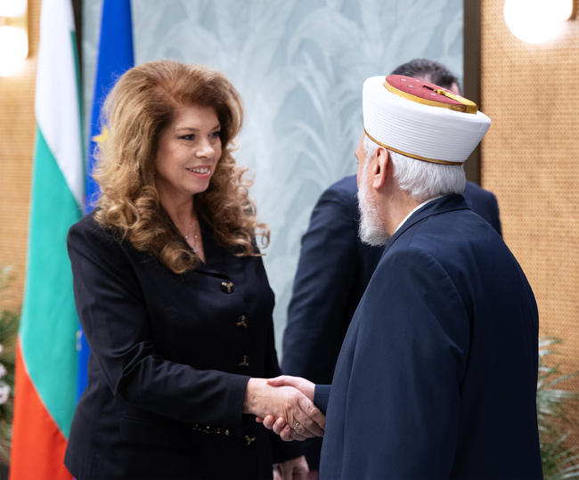 Президентът: Без значение в какъв храм се молим, стремленията на човешкото сърце са общи