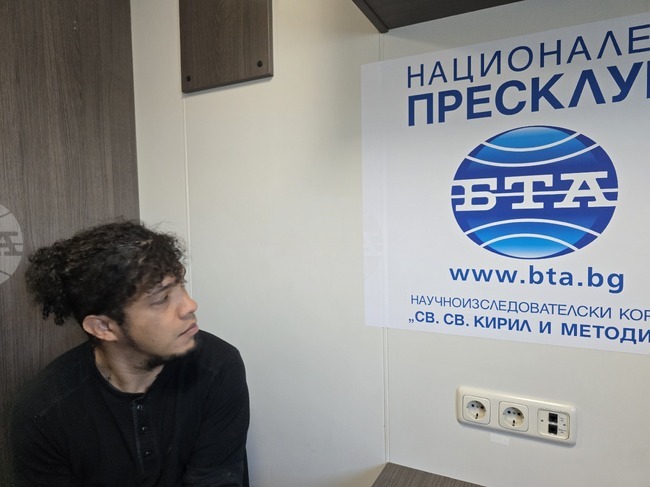 Хората, които идват на Антарктида, не са случайно тук, те имат тази необходимост, каза в интервю за БТА салвадорският режисьор Ернесто Батиста