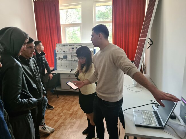 Физико-технологичният факултет към ПУ „Паисий Хилендарски” стартира кандидатстудентска кампания 2023 с Ден на отворените врати