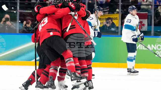 Нейтън Маккинън вкара в последната минута и Канада победи Финландия в първия полуфинал на хокейния турнир за мъже в Милано-Кортина 2026
