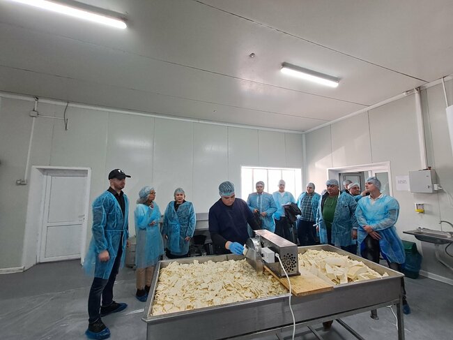 Заместник-областният управител на Разград посети млекопреработвателно предприятие в Румъния