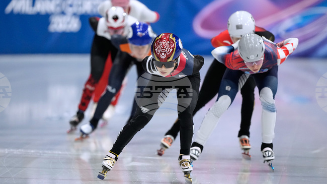 Корейка стана шампионка на 1500 метра по шоттрек на Олимпиадата в Италия