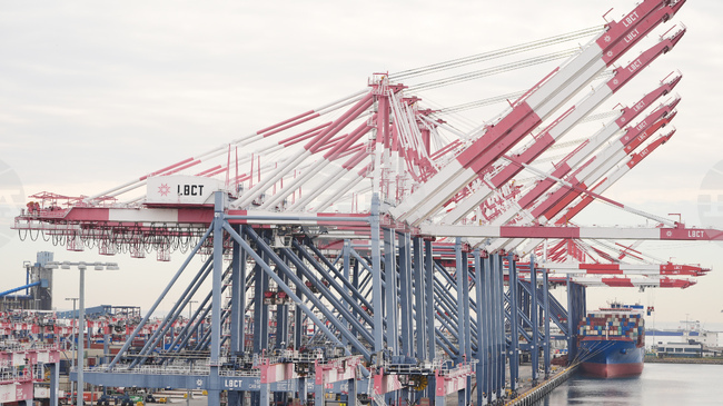 Цените на вноса в САЩ нараснаха с 1,3 на сто през февруари – най-голямото увеличение от 2022 г. 