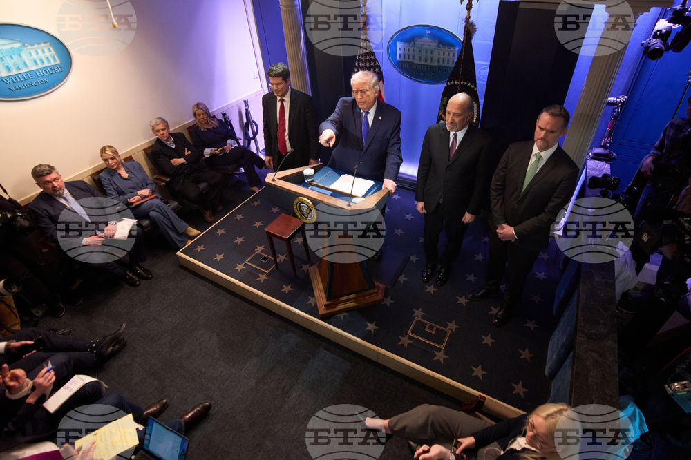 Какво се знае за новата 15-процентна глобална ставка на Тръмп?