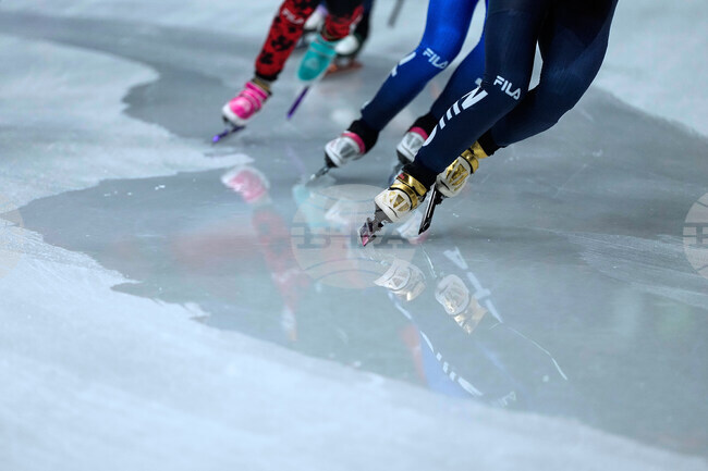 APTOPIX Milan Cortina Olympics Short Track Speedskating