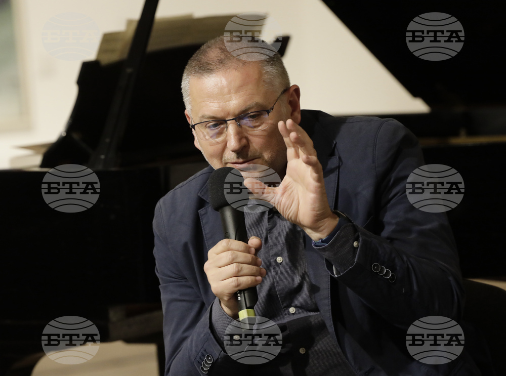 Премиера на книгата "За радостта от езика"