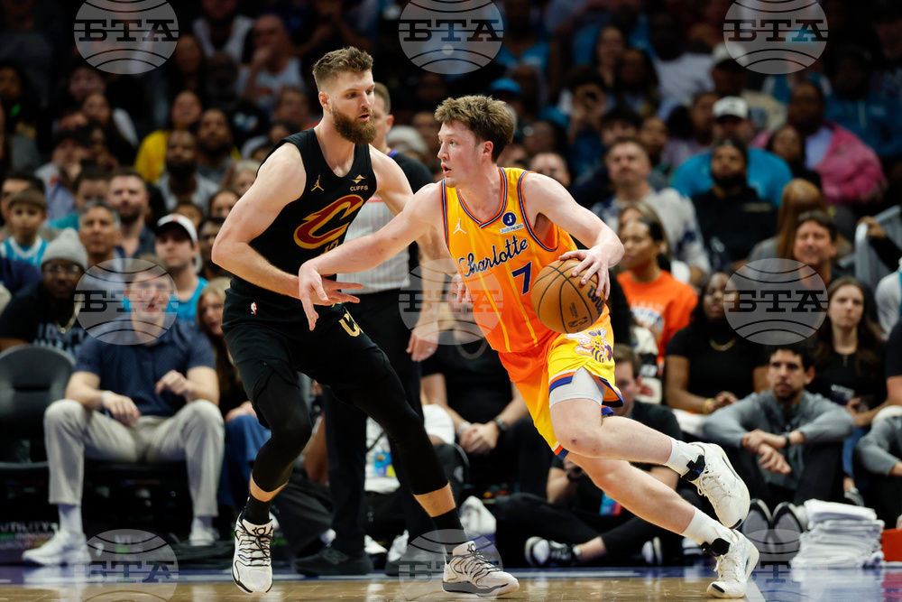 Cavaliers Hornets Basketball