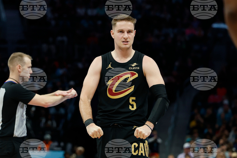 Cavaliers Hornets Basketball