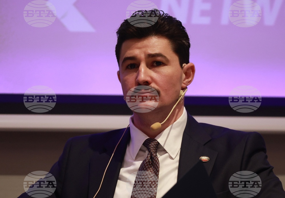 Международна конференция - „Проблеми и трудности пред суверенните държави в Европа“ - Първи панел - „Миграция и внос на работна ръка“