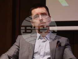 Международна конференция - „Проблеми и трудности пред суверенните държави в Европа“ - Първи панел - „Миграция и внос на работна ръка“