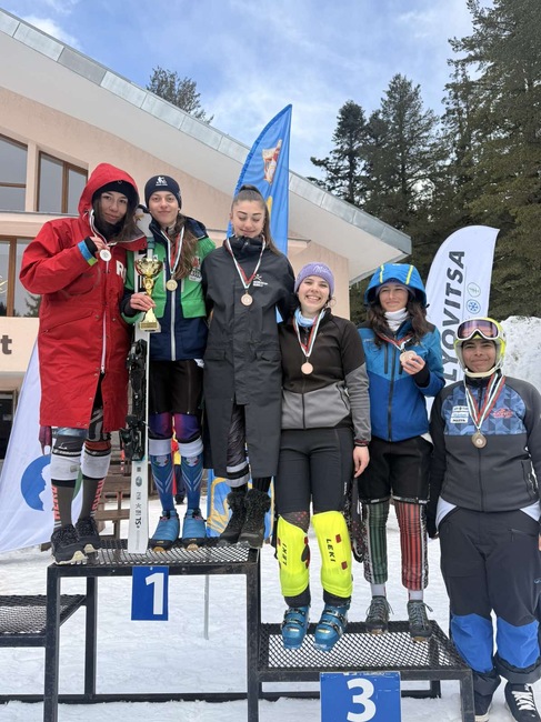 Община Банско: Шест златни отличия за скиорите на СК „Юлен“ от купа ,,Мальовица"