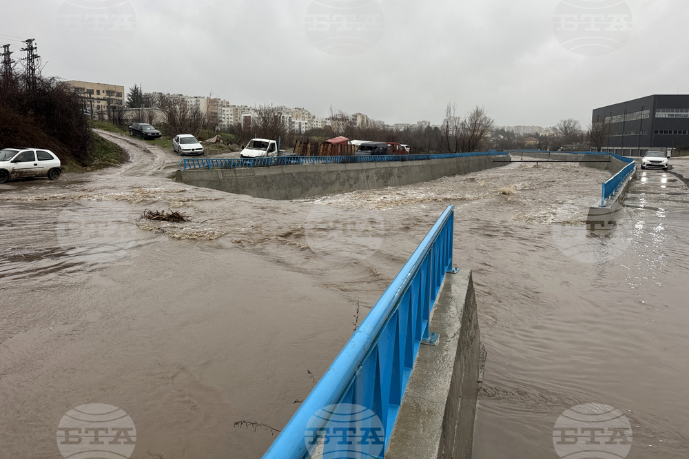Усложнена е валежната обстановка в общините Симеоновград и Харманли, съобщиха от местните администрации