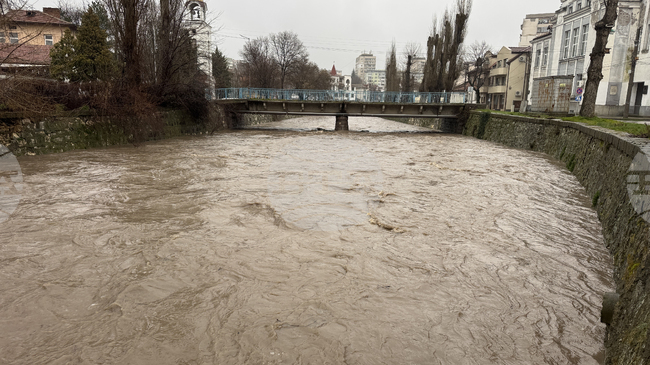 Екипи на Агенцията за социално подпомагане ще посетят пострадалите в област Хасково, където има залети дворове и приземни етажи