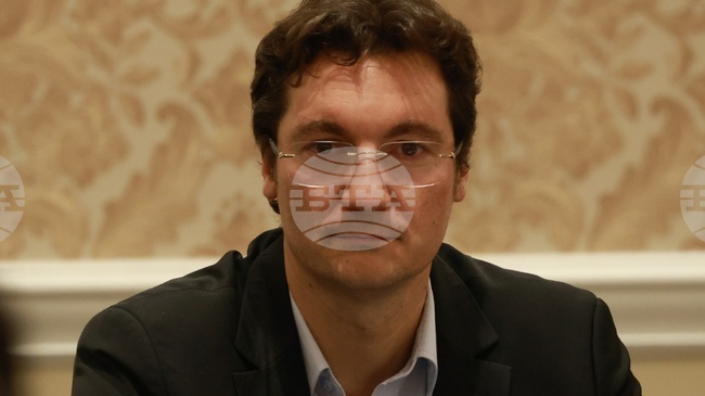 Пророкуванията за БСП няма да се сбъднат - партията тръгва по пътя на възстановяване на своето значение, каза Крум Зарков 