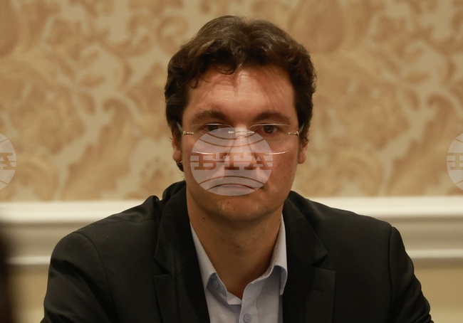 Основната цел на БСП е да се върне към социалистическите ценности и да остане независима политическа сила, заяви Крум Зарков 