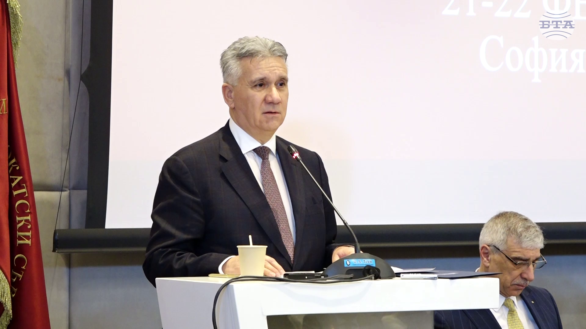 Независимостта на адвокатурата трябва да бъде пазена от политическо влияние, каза Марио Димитров от Съюза на юристите в България