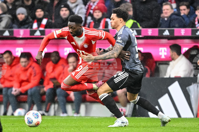 Байерн Мюнхен потвърди, че Алфонсо Дейвис е получил мускулна контузия