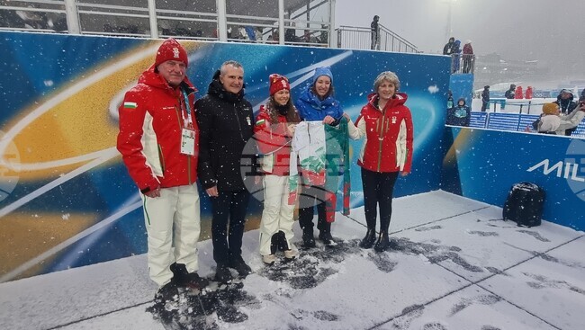 Лора Христова дари свой състезателен екип на Олимпийския музей в Лозана 