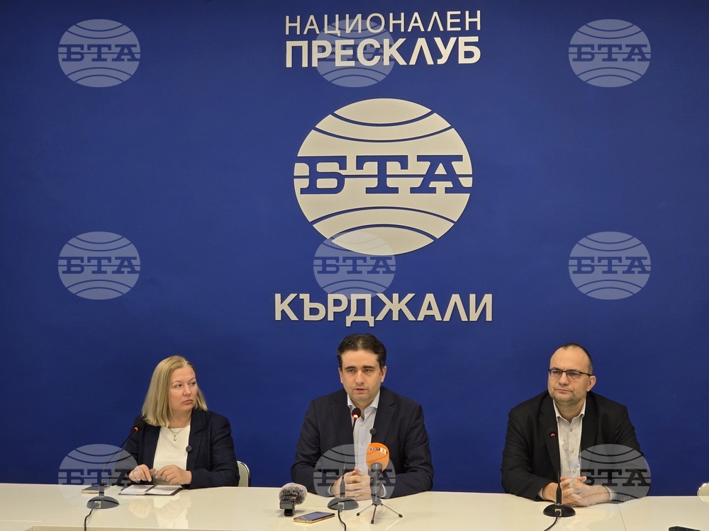 Наложителна е смяната на настоящите директори на областните дирекции на МВР в страната, смятат от „Да, България“